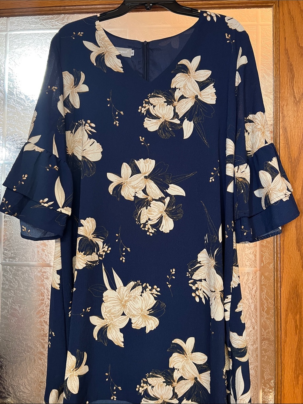 Navy Floral V-Neck Ruffle Sleeve Dress